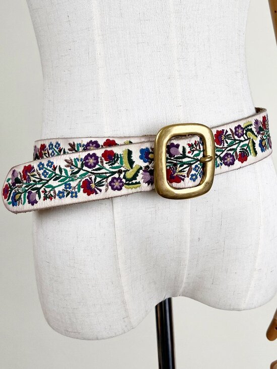 Vintage Accessories - Vintage 90s Y2K Lucky Brand Leather Belt Embroidered Boho Cottagecore Bohemian